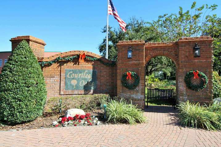 Courtlea Oaks Winter Garden Florida Homes For Sale | Wendy Morris Realty